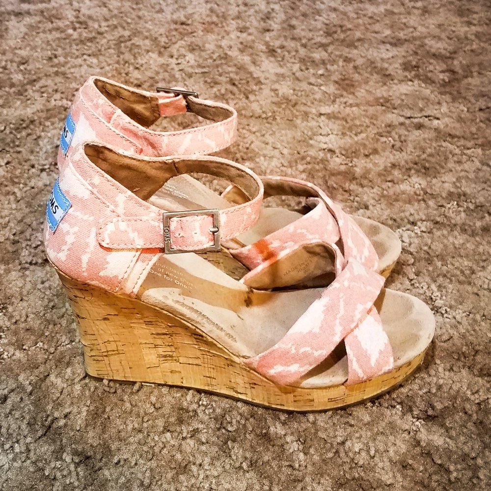 Toms wedges